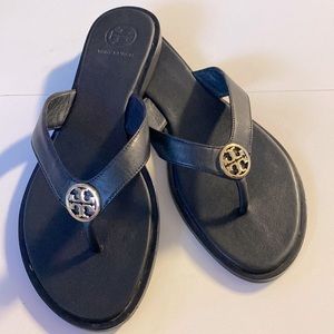 Tory Burch Benton Thong Black Leather Sandals Size 7